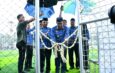 MESKI DIGUYUR HUJAN, SEMANGAT TAK SURUT: LAPANGAN MINI SOCCER SUNGAI RAYA RESMI DIBUKA